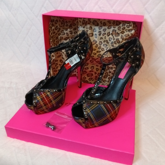 Betsey Johnson plaid heels with patent leather studded trim